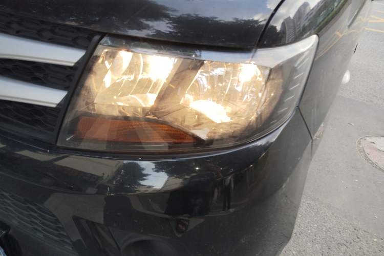 Used JAC Refine M3 2021 PLUS 1.8L 2-Seat Shuttle Version Left Front Headlight
