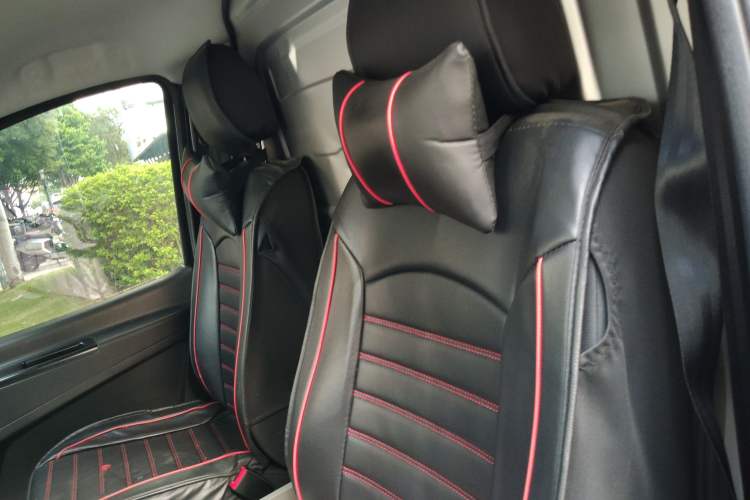 Used JAC Refine M3 2021 PLUS 1.8L 2-Seat Shuttle Version Left Rear Seat