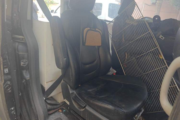 Used JAC Refine M3 2021 PLUS IKEA High-Power Edition 1.5T Luxury Model Left Rear Seat