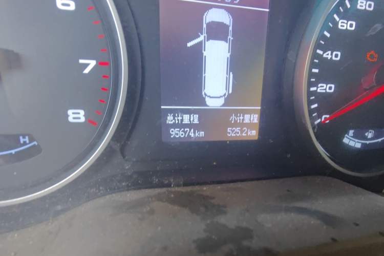 Used JAC Refine M3 2021 PLUS IKEA High-Power Edition 1.5T Luxury Model Odometer Close Up