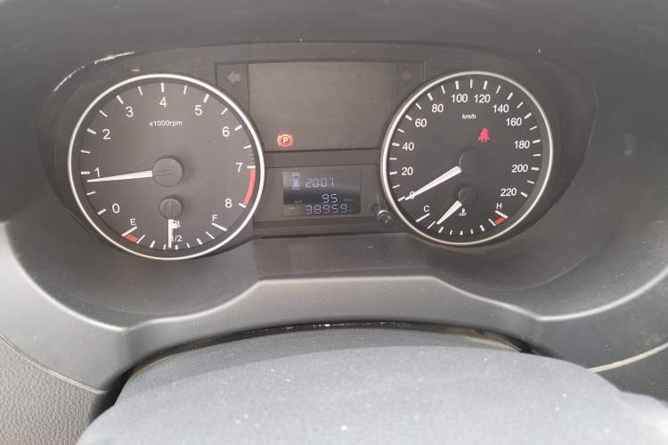 Used JAC Refine M3 2021 PLUS IKEA High-Power Edition 1.5T Luxury Model Odometer Close Up