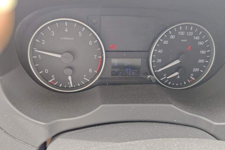 Used JAC Refine M3 2021 IKEA High-Power Edition 1.5T Luxury Model Odometer Close Up