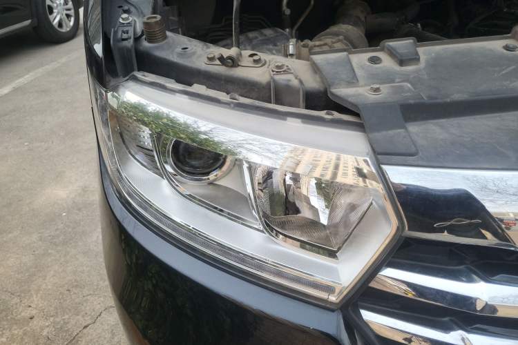 Used JAC Refine M3 2021 PLUS IKEA High-Power Edition 1.5T Luxury Model Right Front Headlight