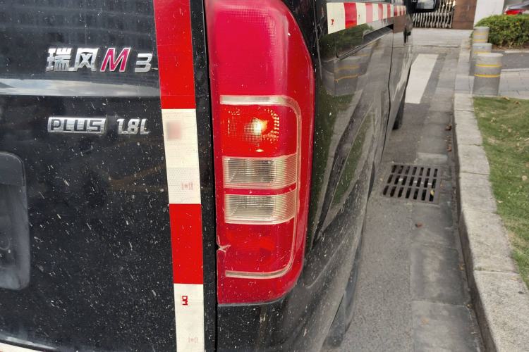 Used JAC Refine M3 2021 PLUS 1.8L 2-Seat Shuttle Version Right Rear Taillight