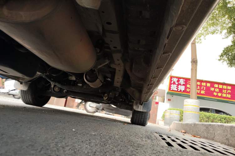 Used JAC Refine M3 2021 PLUS 1.8L 2-Seat Shuttle Version Right Side Sill