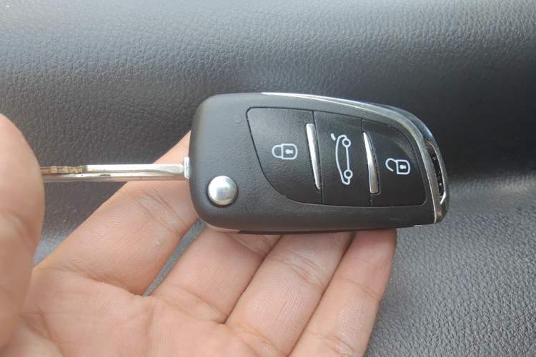 Used JAC Refine M3 2021 PLUS IKEA High-Power Edition 1.5T Luxury Model Vehicle Key