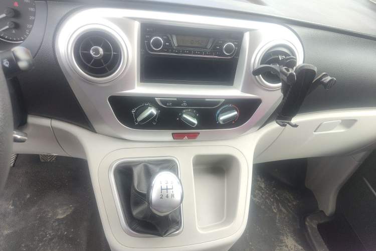 Used JAC Refine M3 2021 PLUS 1.8L 2-Seat Shuttle Version Audio And AC Panel
