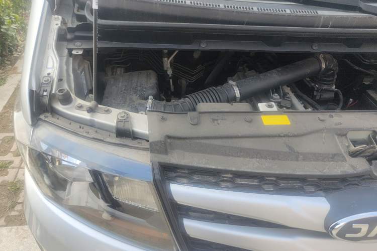 Used JAC Refine M3 2021 PLUS 1.8L 2-Seat Shuttle Version Engine Bay Right