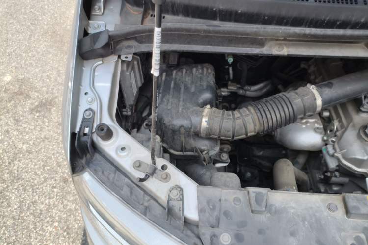 Used JAC Refine M3 2021 PLUS 1.8L 2-Seat Shuttle Version Engine Bay Right