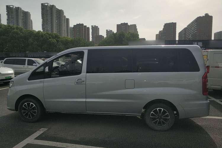 Used JAC Refine M3 2021 PLUS IKEA High-Power Edition 1.5T Luxury Model Exterior 3