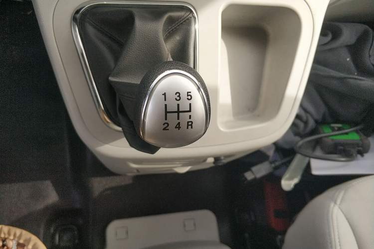 Used JAC Refine M3 2021 PLUS IKEA High-Power Edition 1.5T Luxury Model Gear Lever