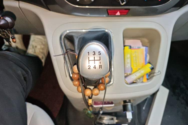 Used JAC Refine M3 2021 PLUS IKEA High-Power Edition 1.5T Luxury Model Gear Lever