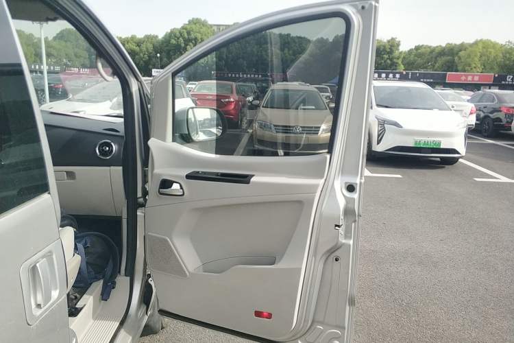 Used JAC Refine M3 2021 PLUS IKEA High-Power Edition 1.5T Luxury Model Interior 5