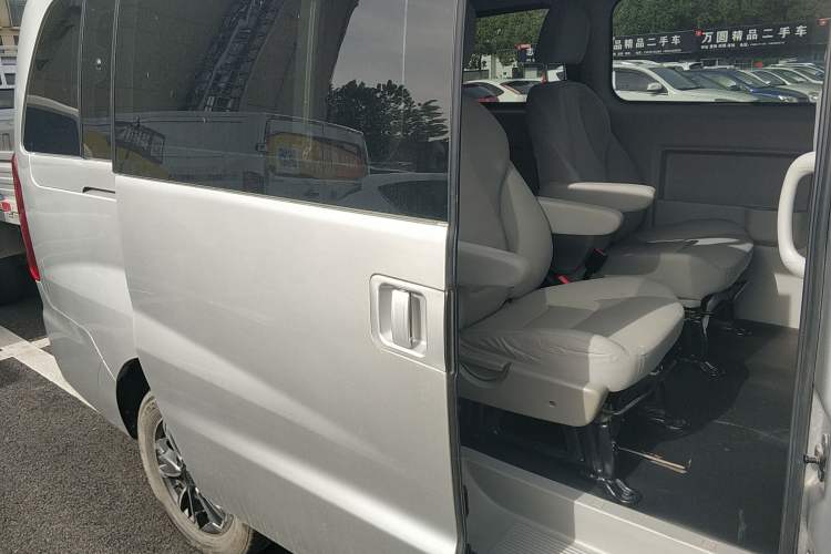 Used JAC Refine M3 2021 PLUS IKEA High-Power Edition 1.5T Luxury Model Interior 6