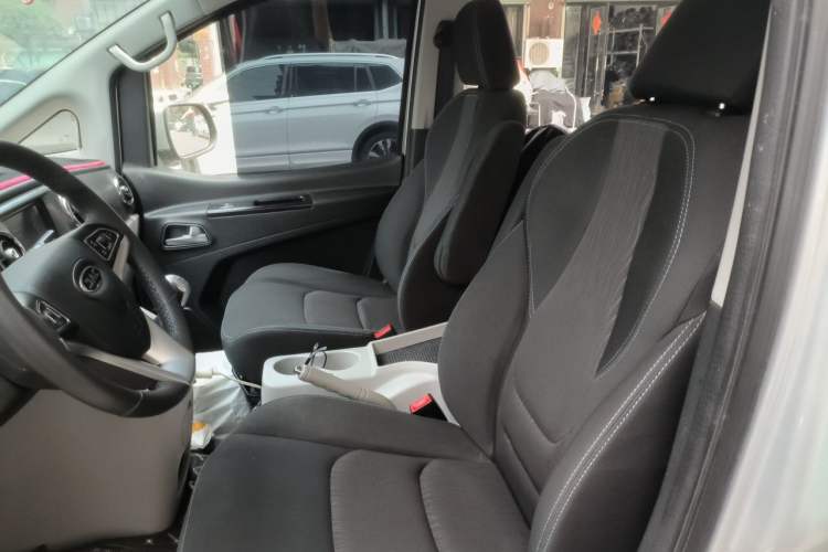 Used JAC Refine M3 2021 PLUS 1.8L 2-Seat Shuttle Version Left Front Seat