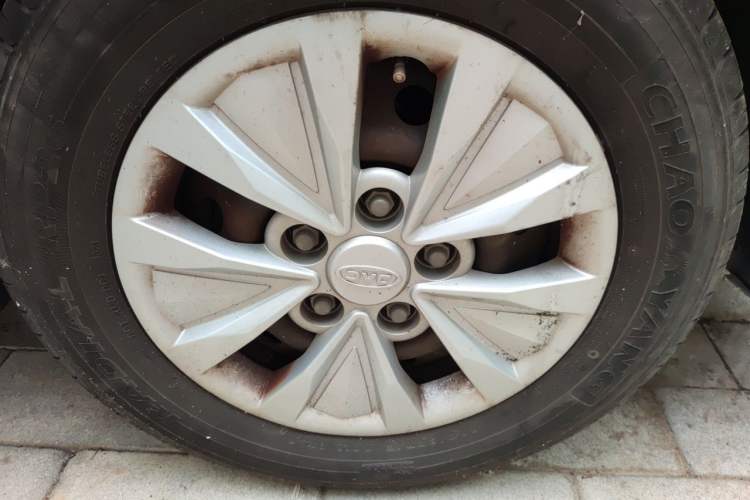 Used JAC Refine M3 2021 IKEA High-Power Edition 1.5T Luxury Model Right Front Wheel Hub