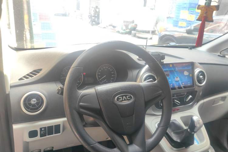 Used JAC Refine M3 2021 PLUS 1.8L 2-Seat Shuttle Version Steering Wheel