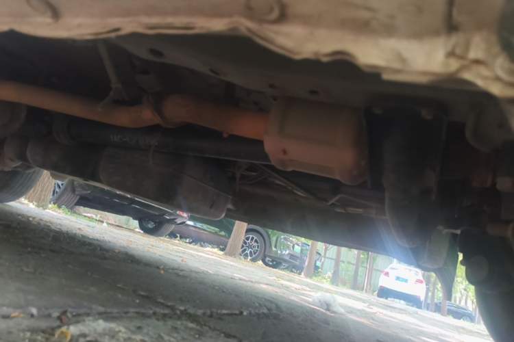 Used JAC Refine M3  Chassis Front Right