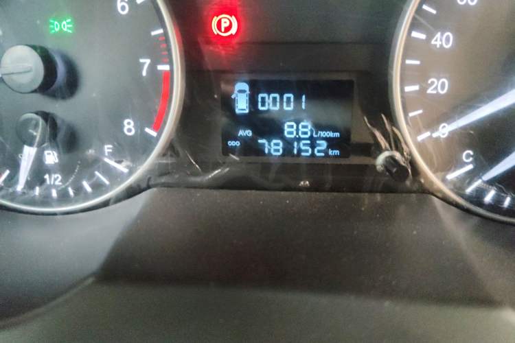 Used JAC Refine M3 2021 IKEA High-Power Edition 1.5T Luxury Smart Model Odometer Close Up