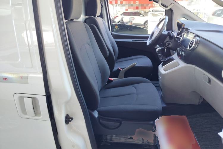 Used JAC Refine M3 2021 PLUS 1.8L 2-Seat Shuttle Version Right Front Seat