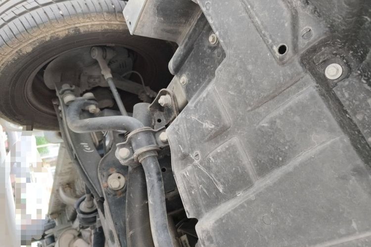 Used JAC Refine M3 2022 PLUS 1.8L 7-seater Standard Model Chassis Front Right