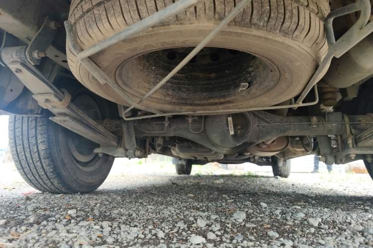 Used JAC Refine M3 2022 PLUS 1.8L 7-seater Standard Model Chassis Rear