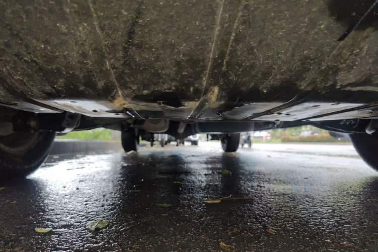 Used JAC Refine M3 2022 PLUS 1.5T 7-Seater Standard Model Chassis Rear