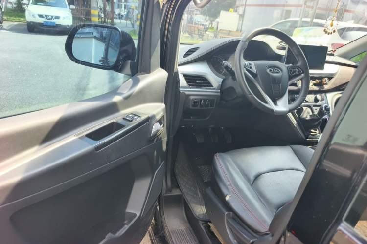 Used JAC Refine M3 2022 1.5T 7-Seater Standard Edition Driver Seat