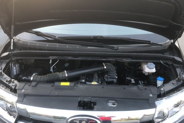 Used JAC Refine M3 2022 1.8L 7-seat Standard Edition Engine Bay