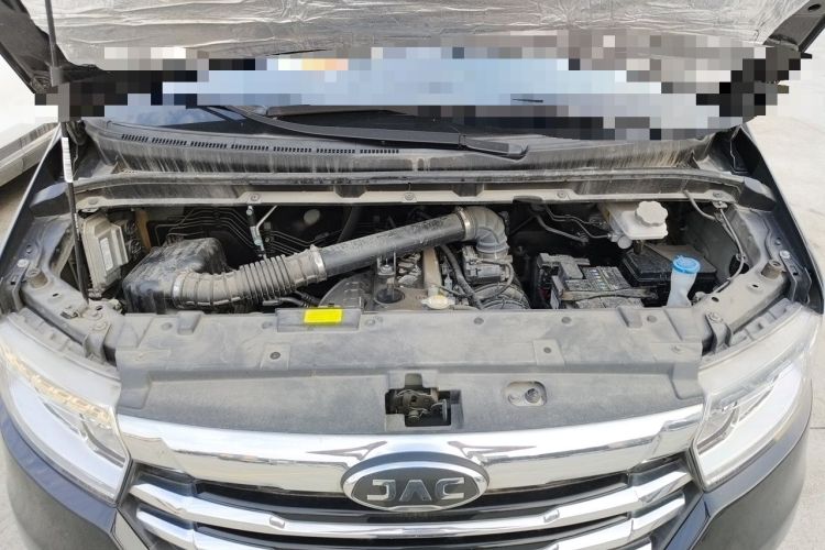 Used JAC Refine M3 2022 PLUS 1.8L 7-seater Standard Model Engine Bay