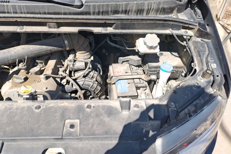 Used JAC Refine M3 2022 1.8L 7-seat Standard Edition Engine Bay Left