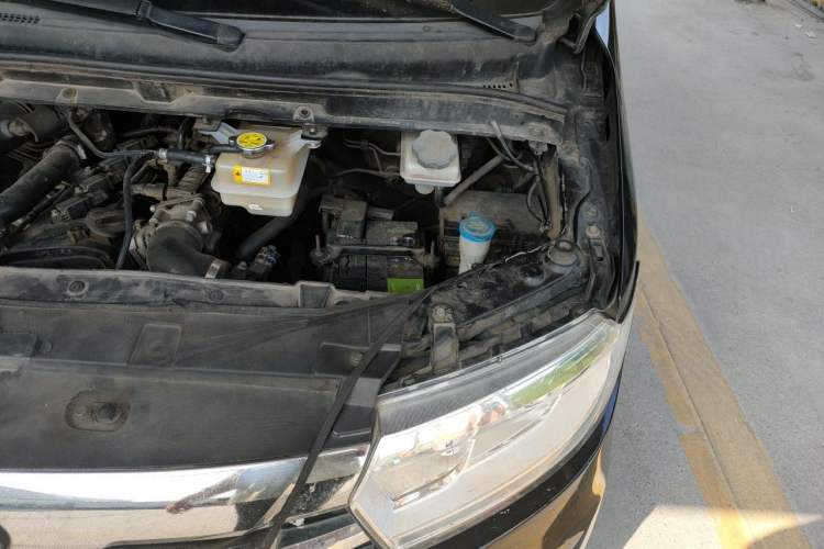 Used JAC Refine M3 2022 PLUS 1.5T 7-Seater Standard Model Engine Bay Left