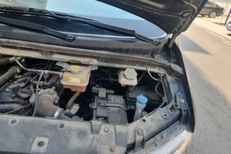 Used JAC Refine M3 2022 PLUS 1.5T 7-Seater Standard Model Engine Bay Left