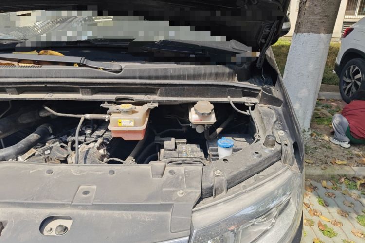 Used JAC Refine M3 2022 PLUS 1.5T 7-Seater Standard Model Engine Bay Left