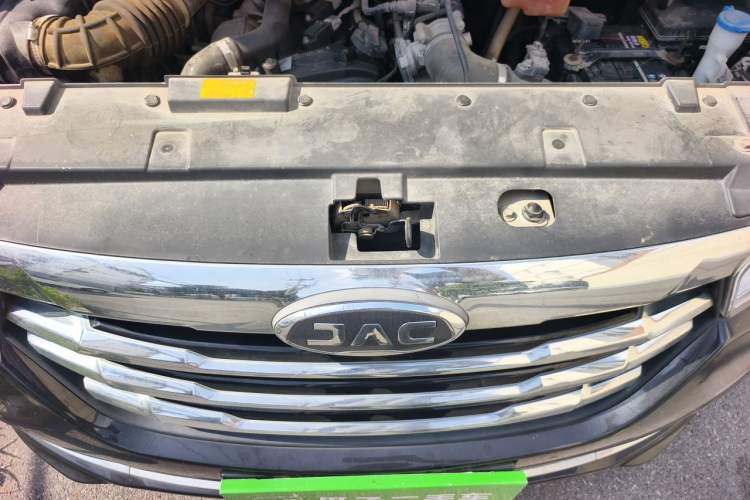 Used JAC Refine M3 2022 1.5T 7-Seater Standard Edition Engine Bay