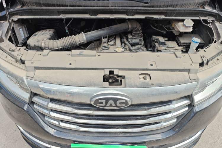 Used JAC Refine M3 2022 PLUS IKEA Edition 1.8L Comfort Version Engine Bay