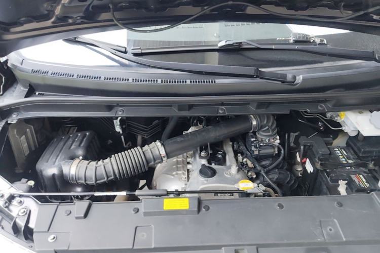 Used JAC Refine M3 2022 PLUS IKEA Edition 1.8L Comfort Version Engine Bay