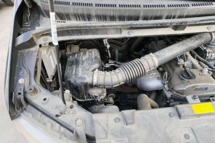 Used JAC Refine M3 2022 PLUS 1.8L 7-seater Standard Model Engine Bay Right
