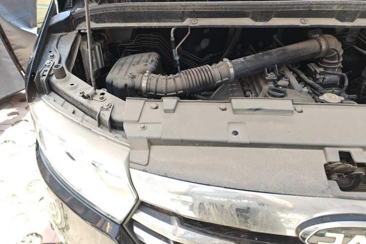 Used JAC Refine M3 2022 PLUS IKEA Edition 1.8L Comfort Version Engine Bay Right