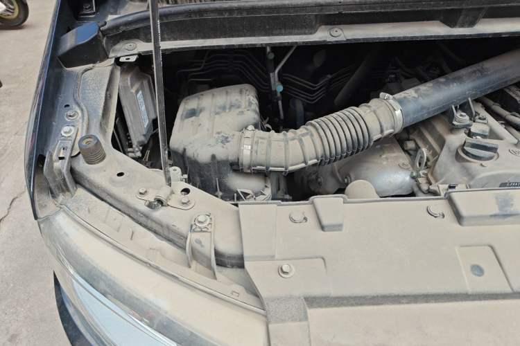 Used JAC Refine M3 2022 PLUS IKEA Edition 1.8L Comfort Version Engine Bay Right