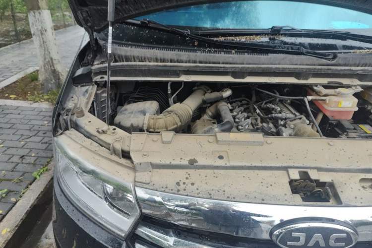 Used JAC Refine M3 2022 PLUS 1.5T 7-Seater Standard Model Engine Bay Right
