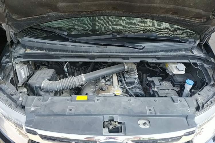 Used JAC Refine M3 2022 1.8L 7-seat Standard Edition Engine Bay