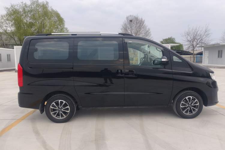 Used JAC Refine M3 2022 1.8L 7-seat Standard Edition Exterior 3
