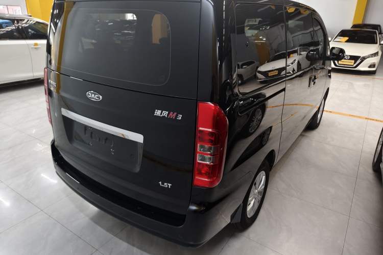 Used JAC Refine M3 2022 1.5T 7-Seater Standard Edition Exterior 5