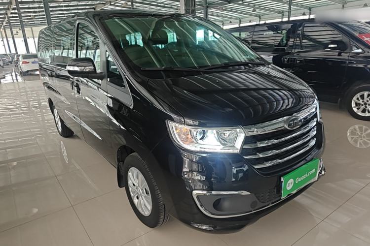 Used JAC Refine M3 2022 PLUS 1.5T 7-Seater Standard Model Front Right 45 Deg