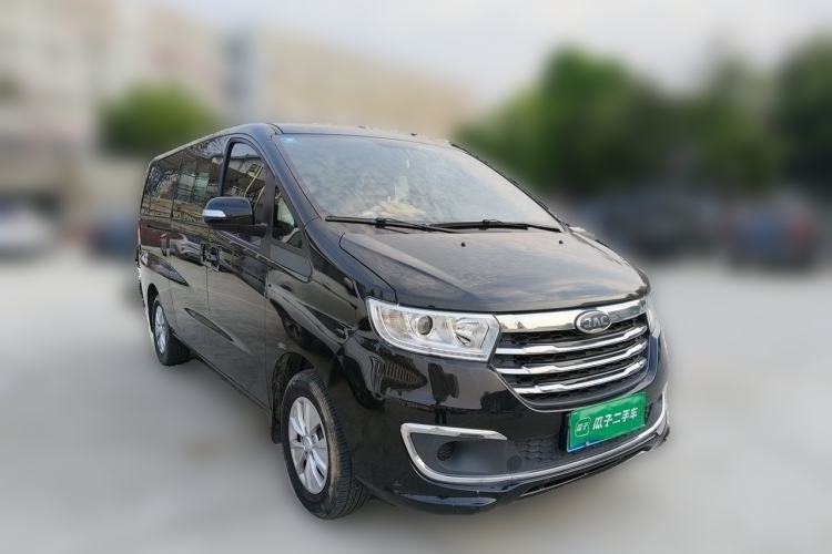 Used JAC Refine M3 2022 PLUS 1.8L 7-seater Standard Model Front Right 45 Deg