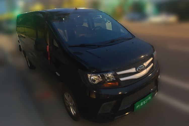 Used JAC Refine M3 2022 PLUS IKEA Edition 1.8L Comfort Version Front Right 45 Deg