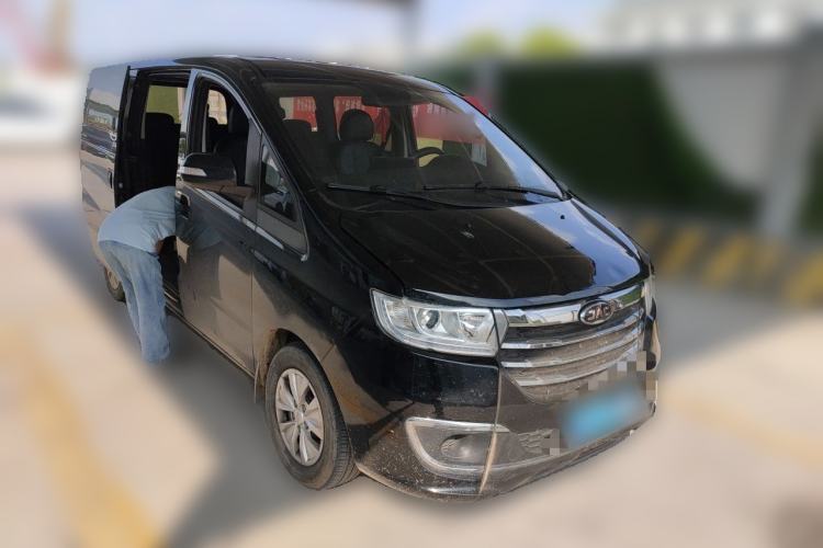 Used JAC Refine M3 2022 PLUS 1.5T 7-Seater Standard Model Front Right 45 Deg