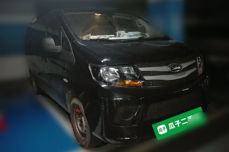 Used JAC Refine M3 2022 PLUS Standard Model 1.5T Front Right 45 Deg