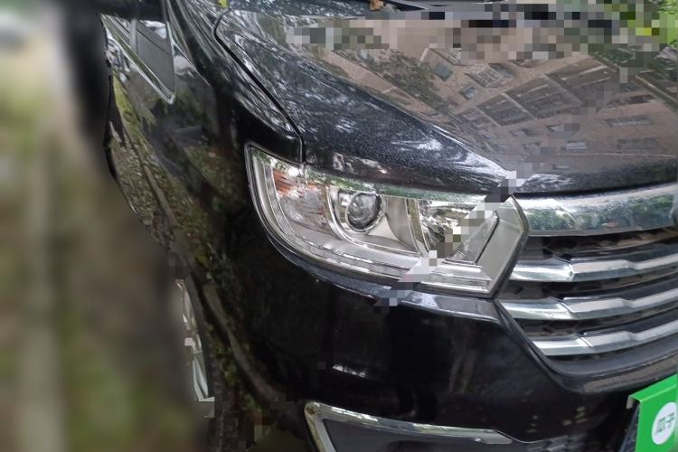 Used JAC Refine M3 2022 PLUS 1.5T 7-Seater Standard Model Front Right 45 Deg